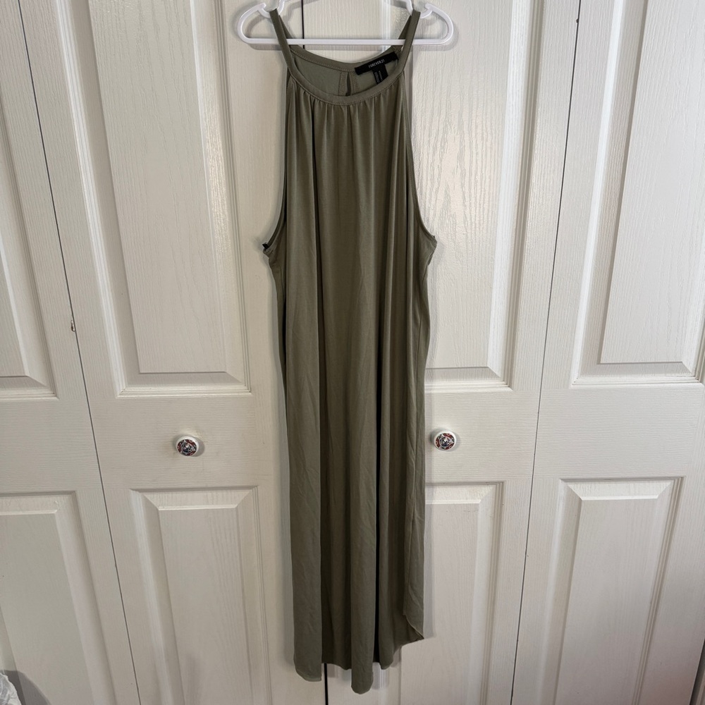Forever 21 green halter maxi dress size medium